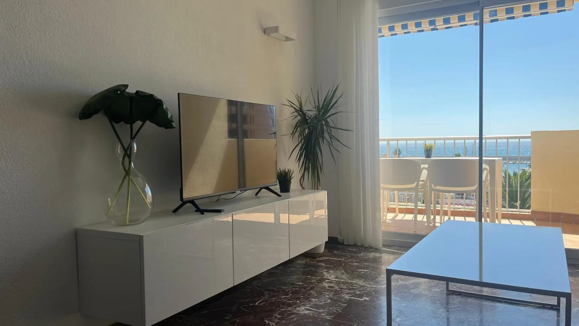 Apartment Sur Suites La Marina Fuengirola