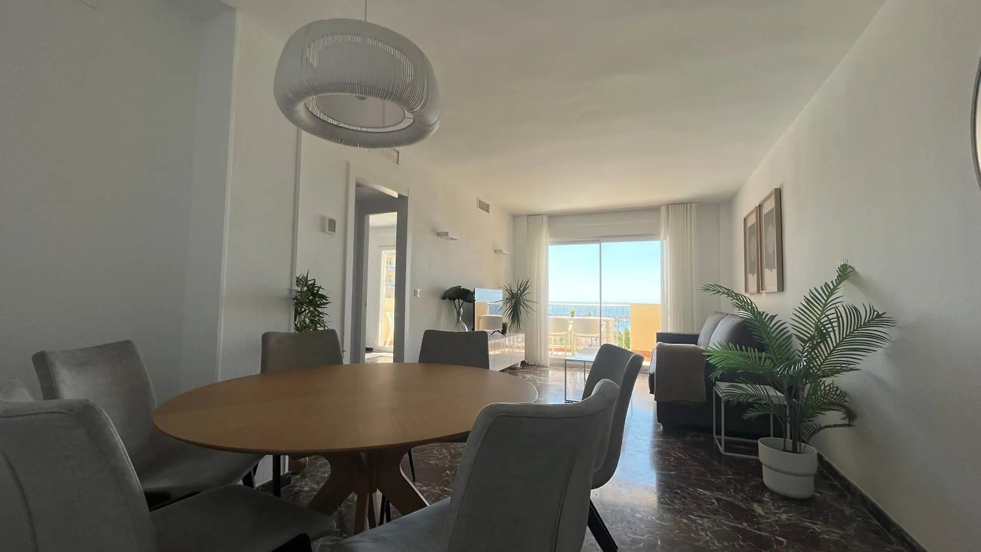 Sur Suites La Marina Fuengirola